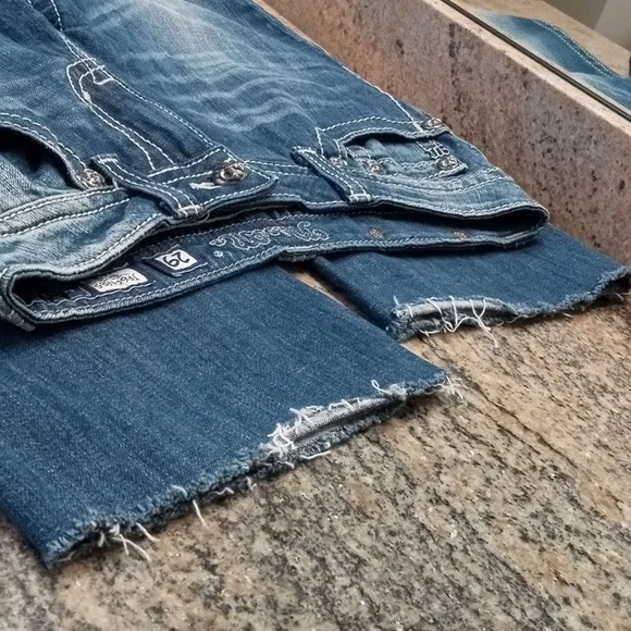 Miss Me Women's Blue Boot Cut Jeans with Raw Hem Size 29 - Picture 10 of 16